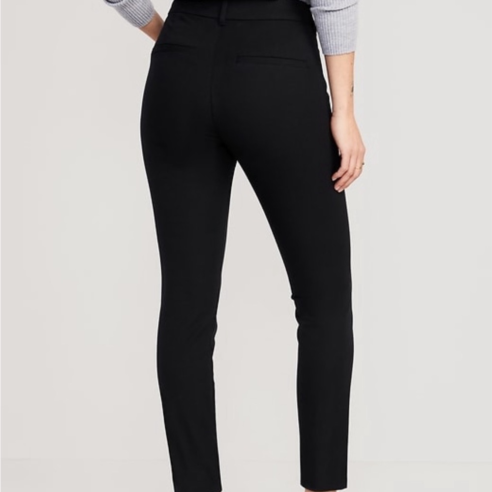 Women’s Old Navy Pixie Pants